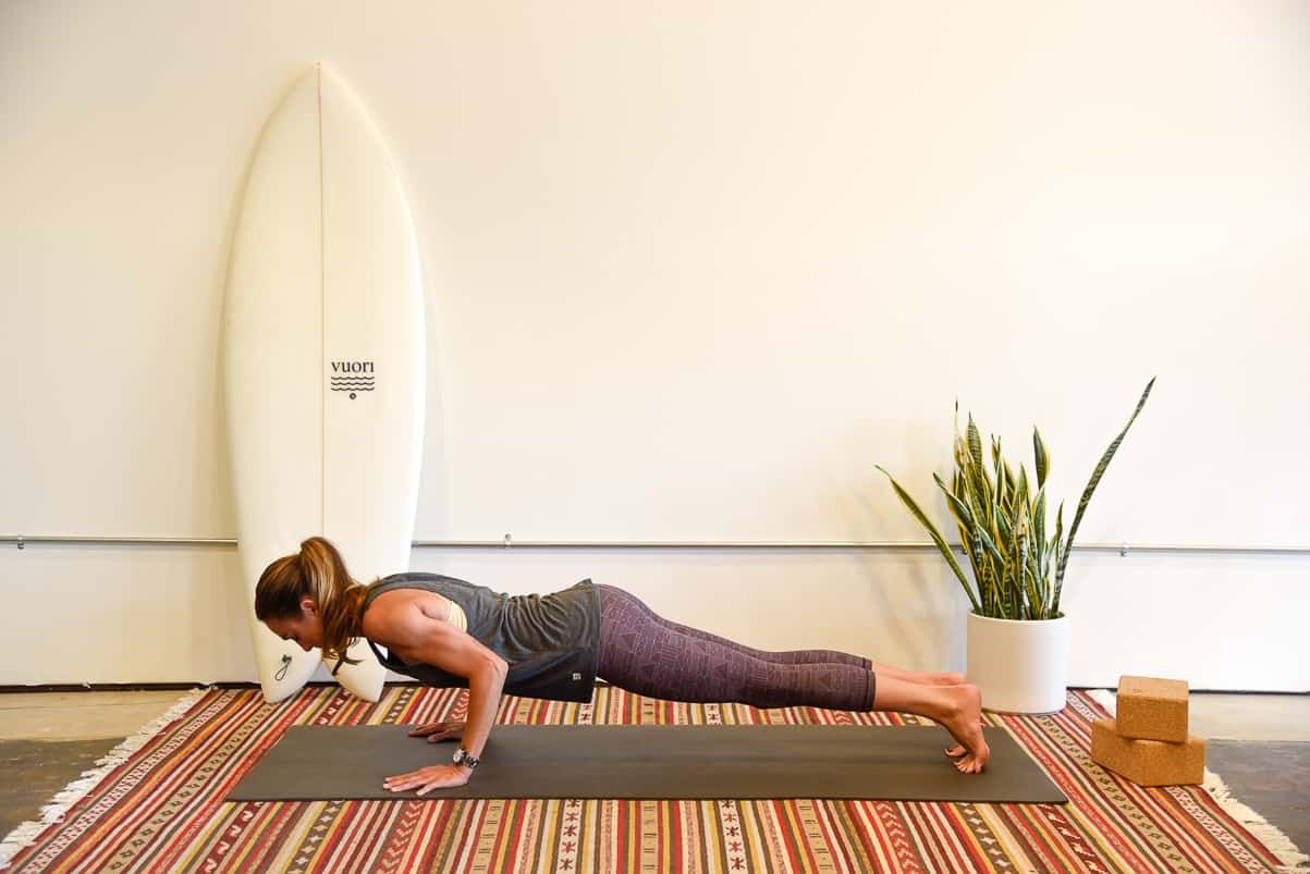 7 Surfworkout Exercises to Improve Surfing at Home | Surf and Friends